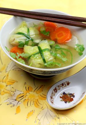 Canh Bap Cuon (Stuffed Cabbage Soup Recipe)